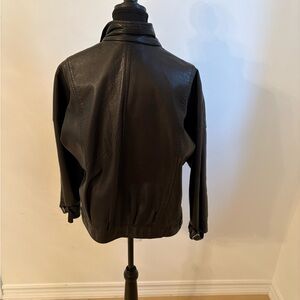 Women’s vintage  Black Leather Bomber Jacket